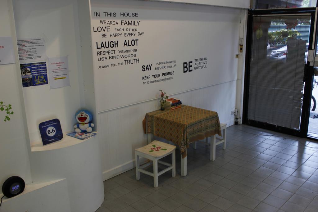 Zoe Hostel Chiang Mai Ngoại thất bức ảnh